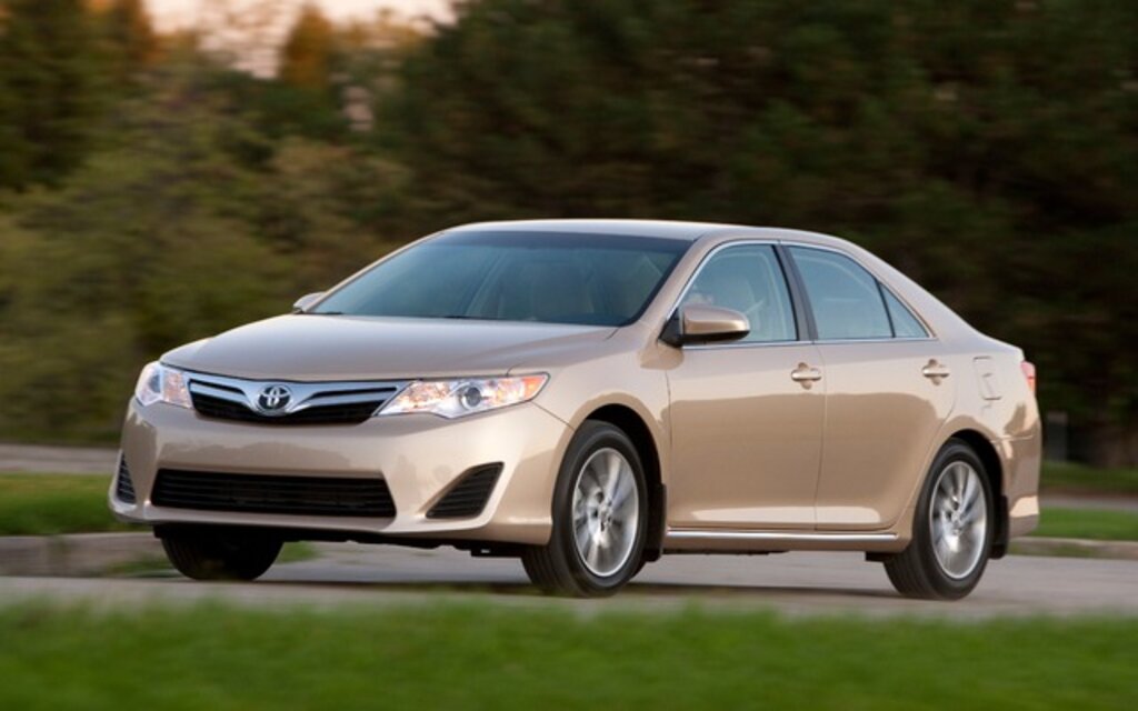 Toyota Camry 2014 Se Specs