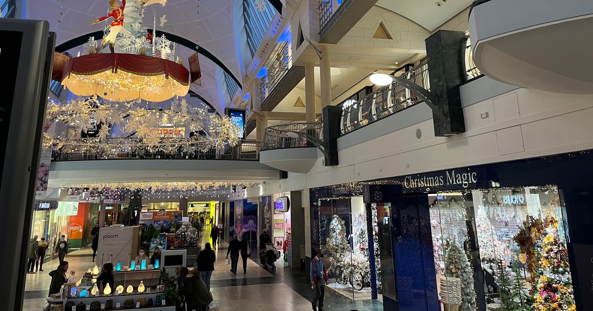 Bluewater Opening Times on Boxing Day