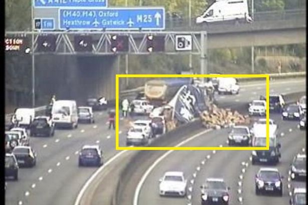 M25 Closed in Both Directions After Serious Two-Lorry Collision