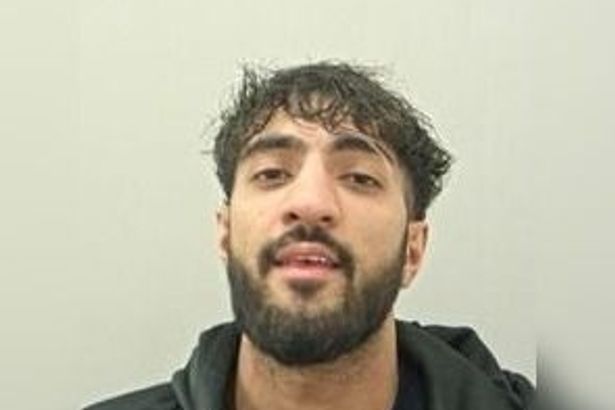 Lancashire Men Jailed for Carrying out Knife-Point Shop Robberies