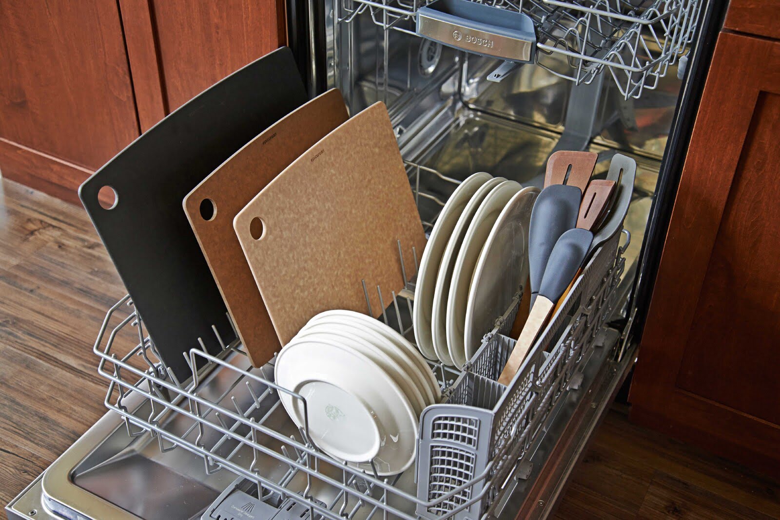 Can You Put Wood Cutting Boards in the Dishwasher
