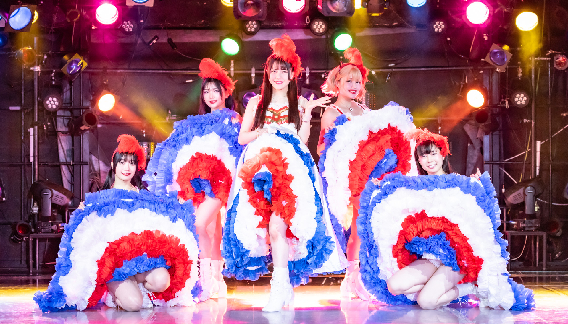 浪速の灯が照らす裸の芸術！東洋ショー劇場と大衆演芸の深淵