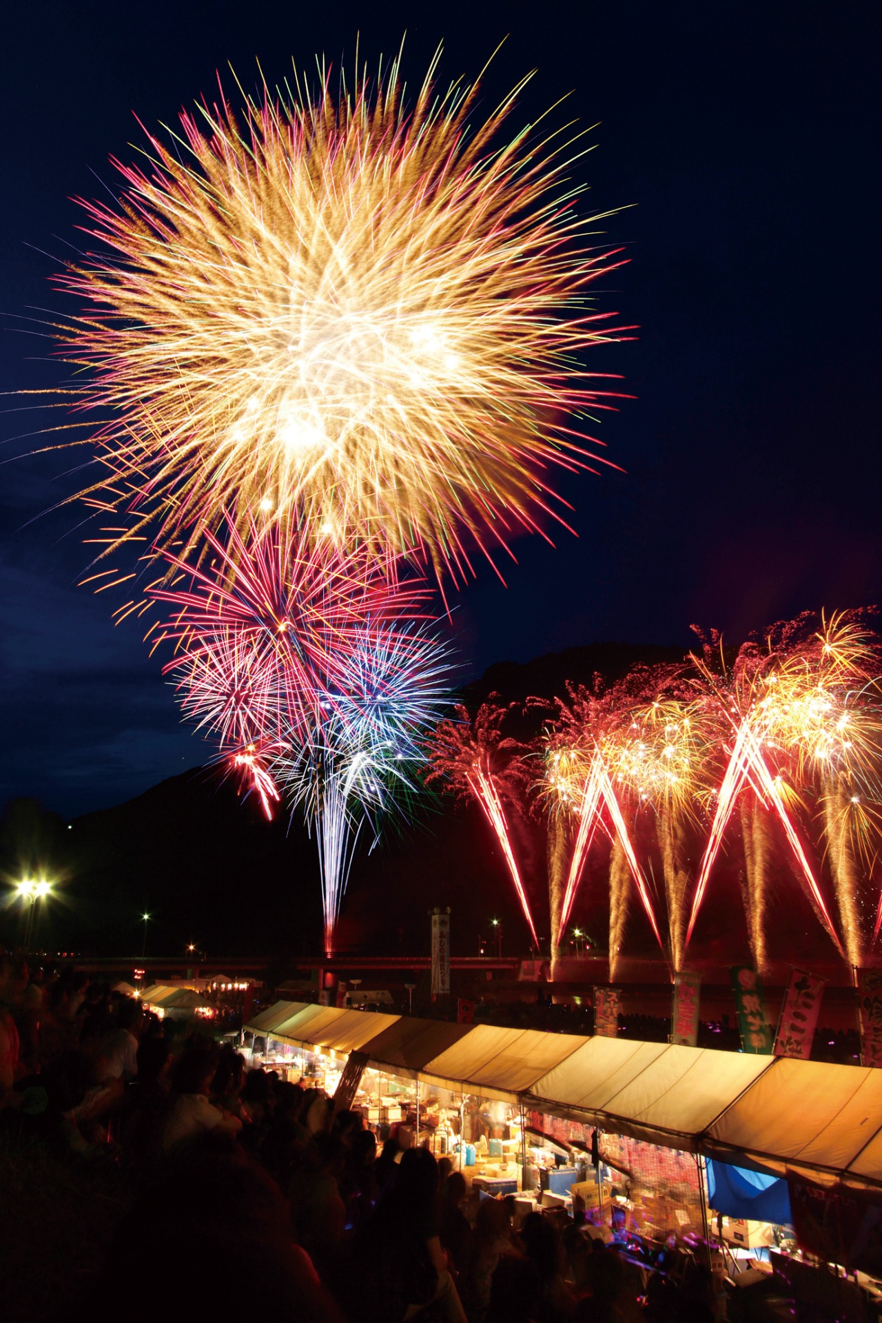 【2026】夏祭り完全攻略！人気日程・絶品屋台＆混雑回避の極意