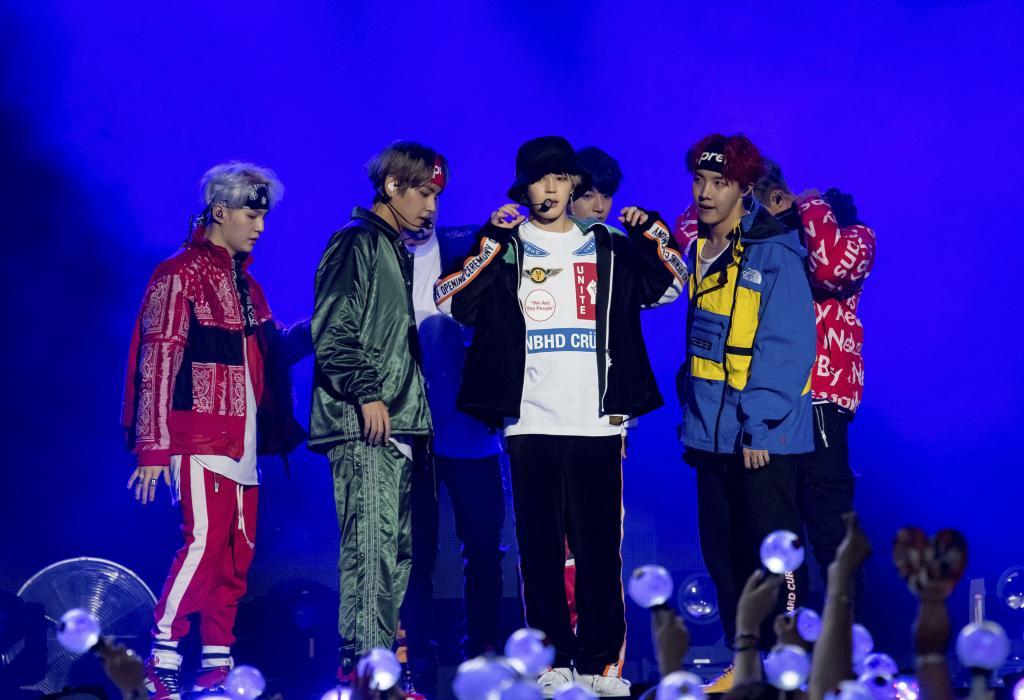 Alguno De Los Integrantes De Bts Es Gay