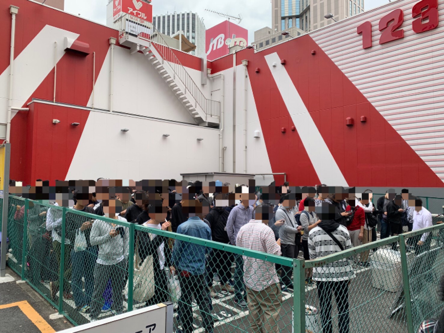 123横浜西口店の出玉と激アツ日の真相！抽選時間や設定状況を徹底検証