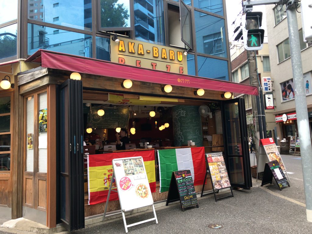 池袋の赤バルレッツェが予約殺到する理由｜口コミと絶品メニュー徹底解剖