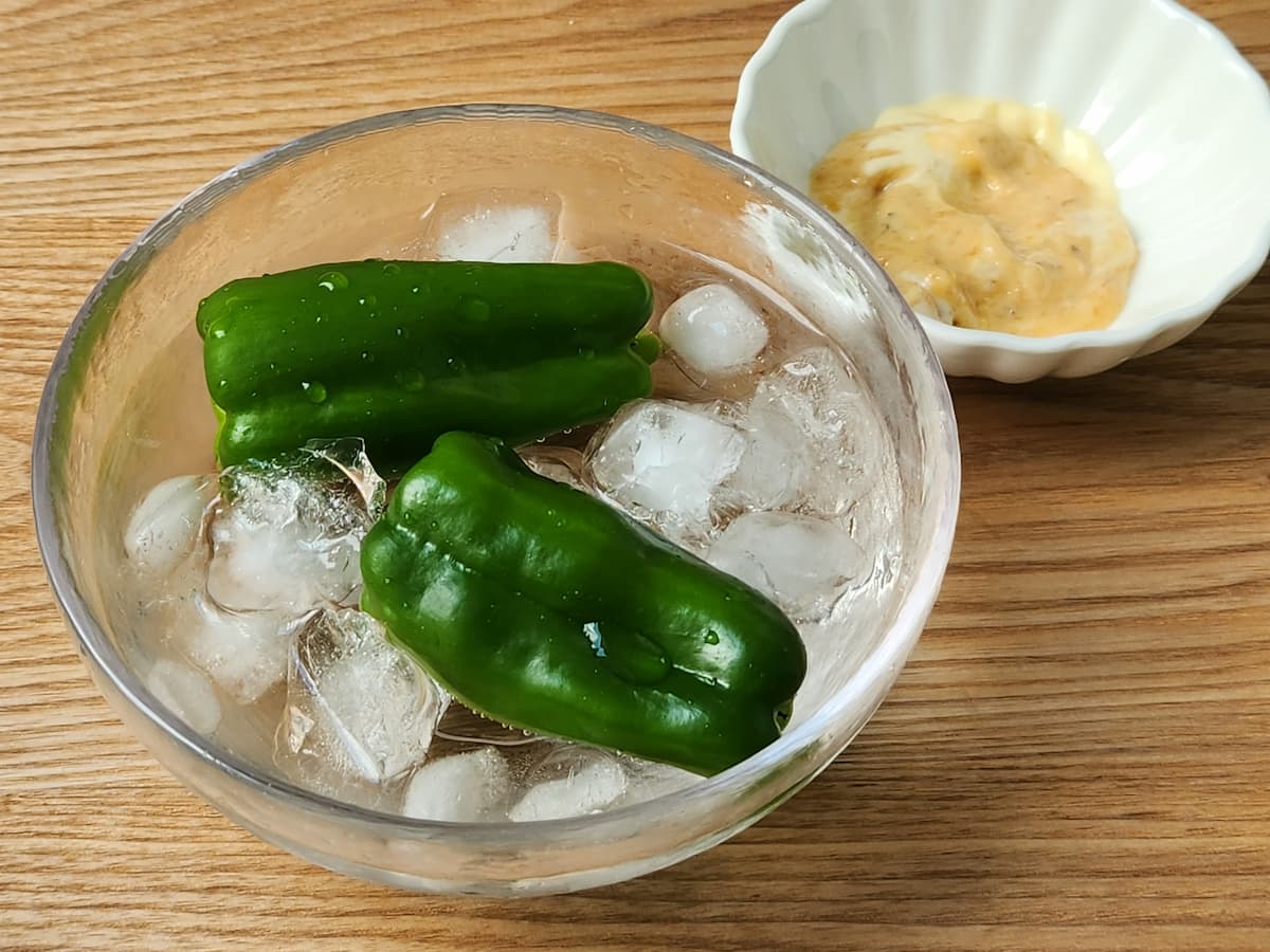 ピーマン生食は毒？噂の真相と栄養激増の切り方・絶品レシピ