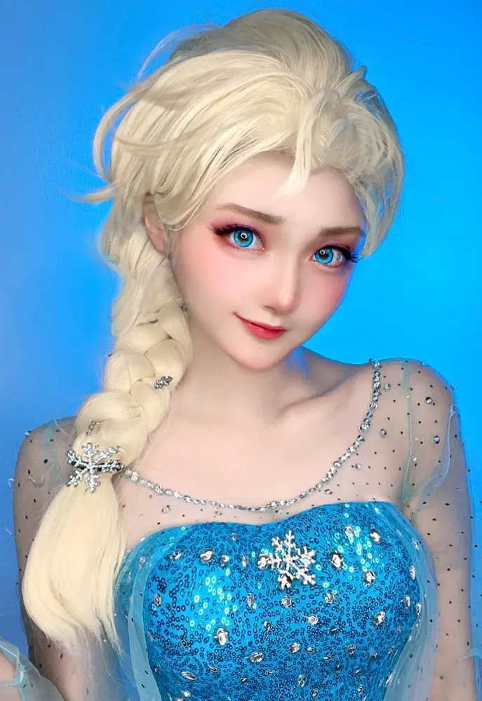 アナ雪エルサ戴冠式の裏設定総まとめ！ドレスの秘密や参列者の謎を解説