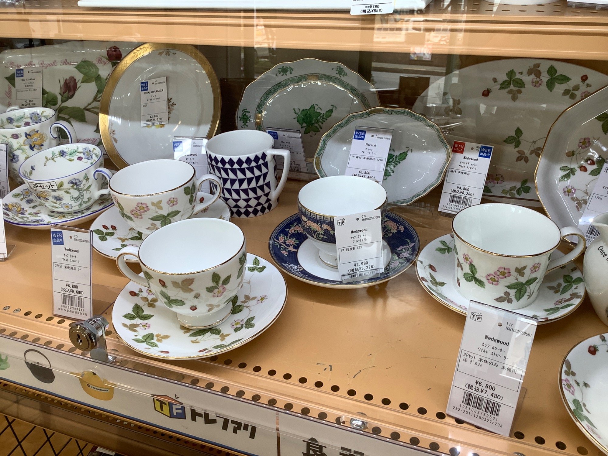 食器リサイクル買取の真相！ノーブランドや使用済みは売れるのか