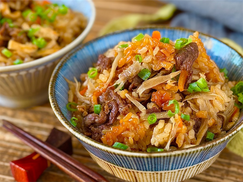 肉がパサつかない！牛ごぼう炊き込みご飯が劇的に旨くなる黄金比【プロ直伝】
