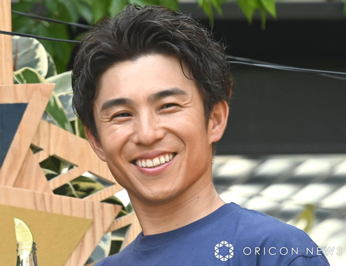 中尾明慶の現在と仲里依紗との夫婦仲｜愛車や家族の真実を徹底解剖
