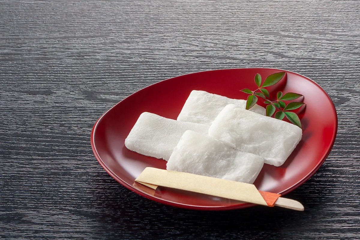 羽二重餅とは？絹の食感の秘密と求肥・大福との違いを徹底解剖【2026】