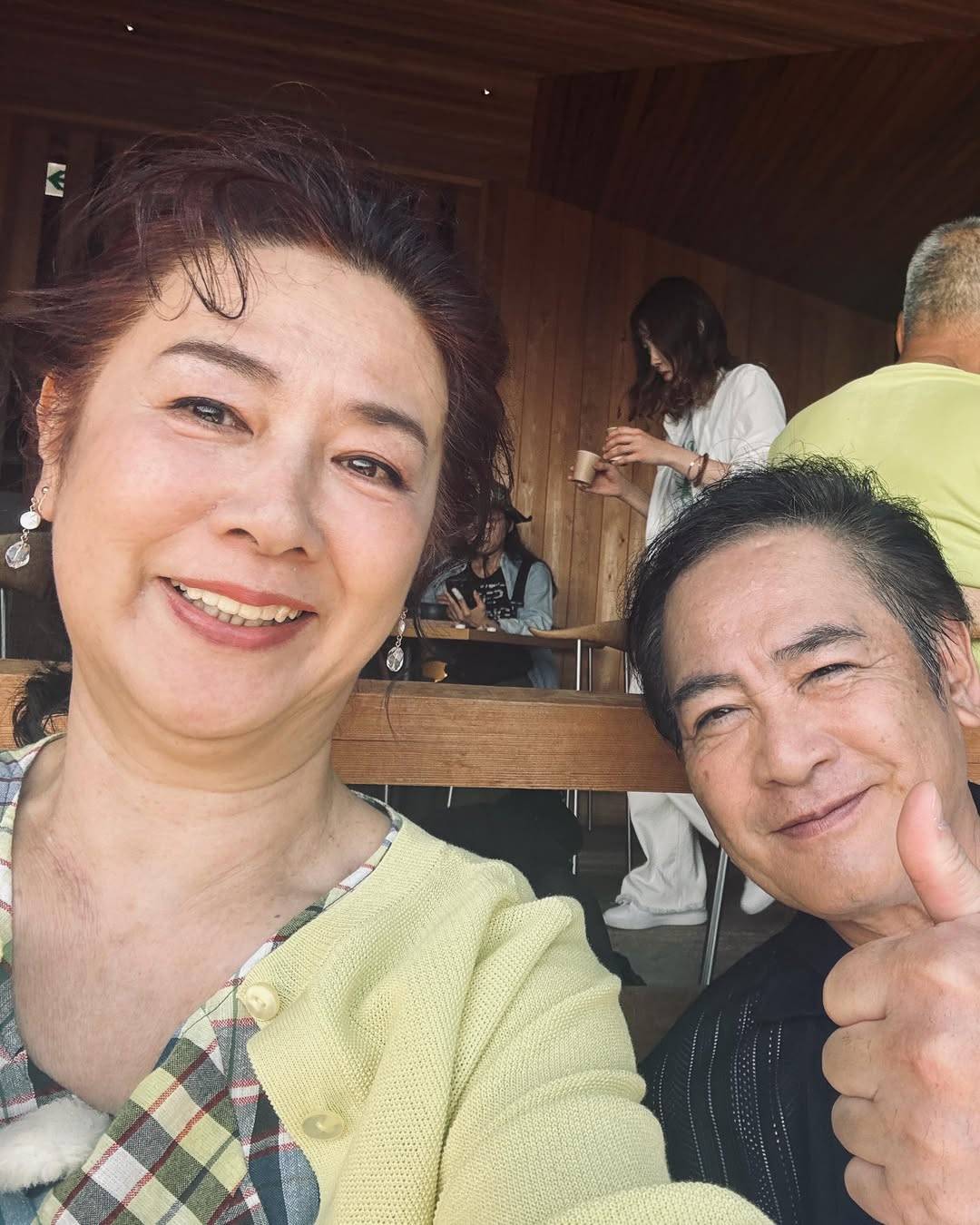 宅麻伸の妻は賀来千香子！電撃離婚の真相と仮面夫婦の噂…2026年現在の関係は？