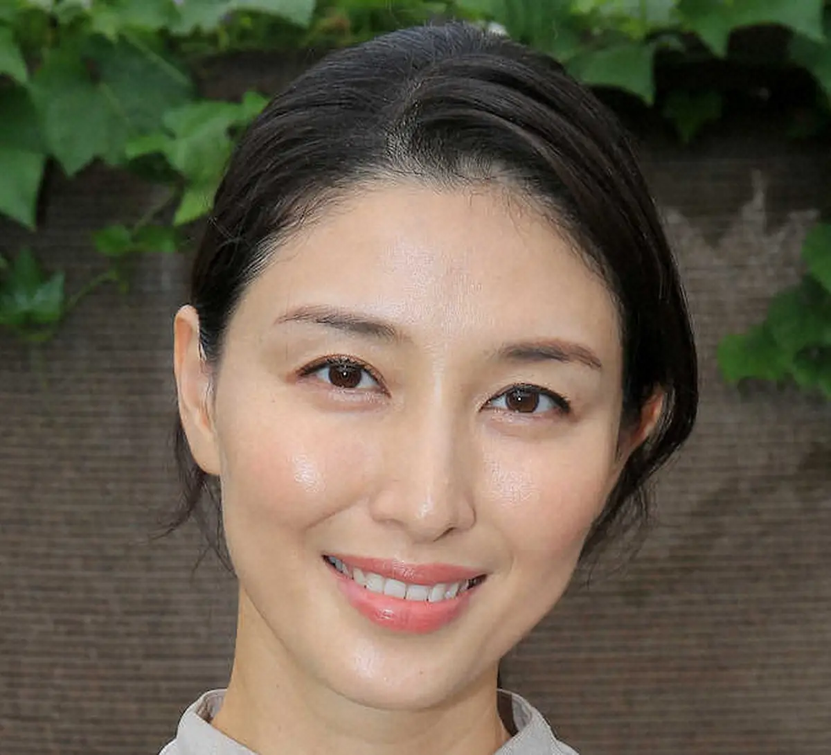 橋本マナミのカップ数と体型の真相！産後の変化と美の秘訣を徹底検証