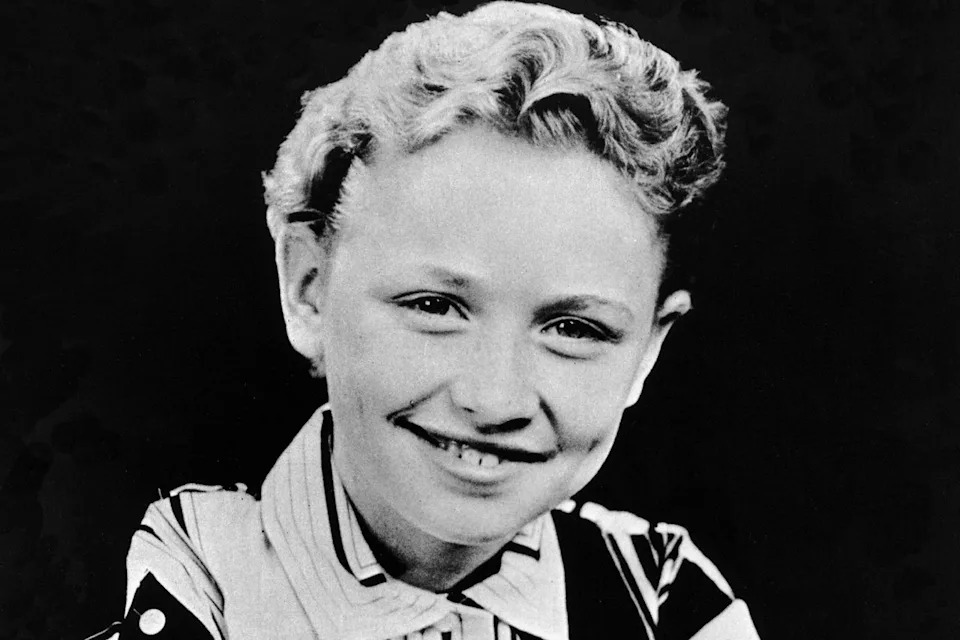 When Was Dolly Parton Born