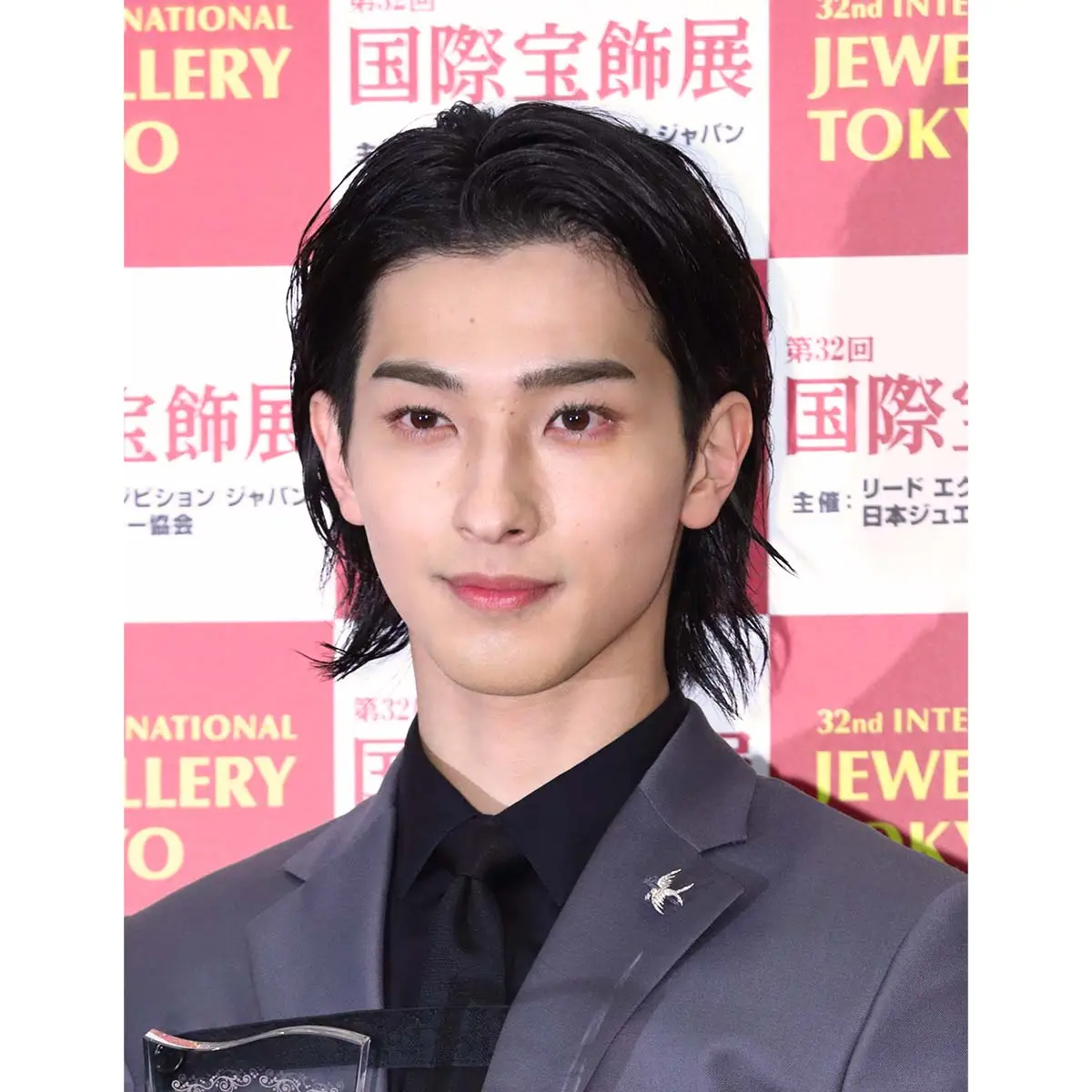 極上ビジュアルの衝撃！「顔が綺麗な男」と称される芸能人真実の姿
