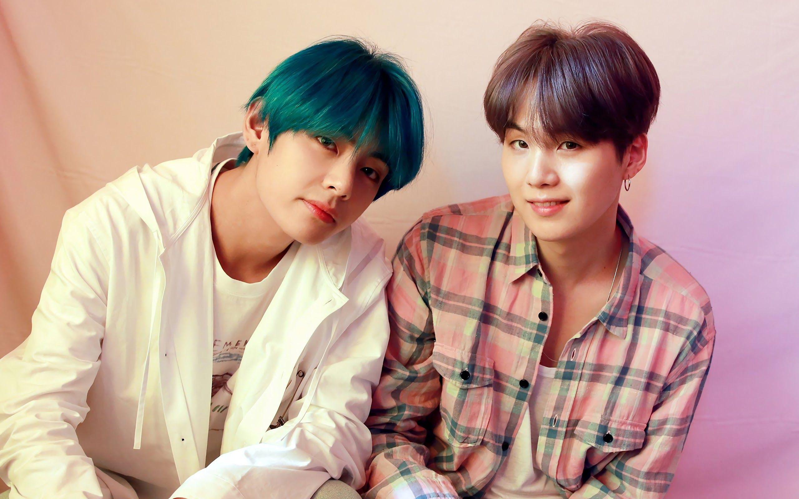 Bts v and Suga Cute