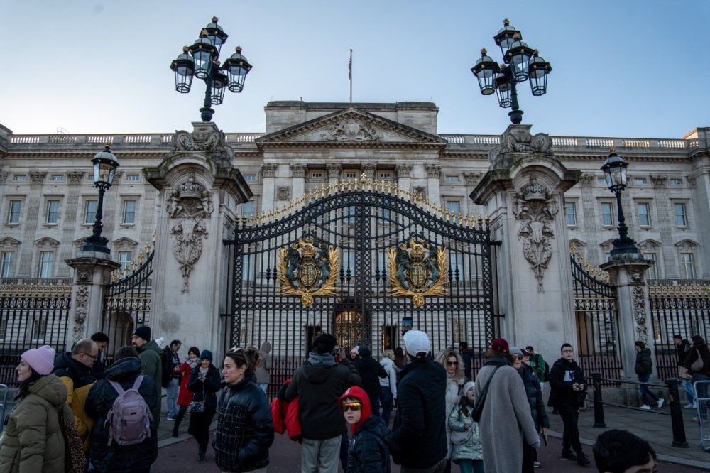 Buckingham Palace Confirms There Will Be No Christmas Market