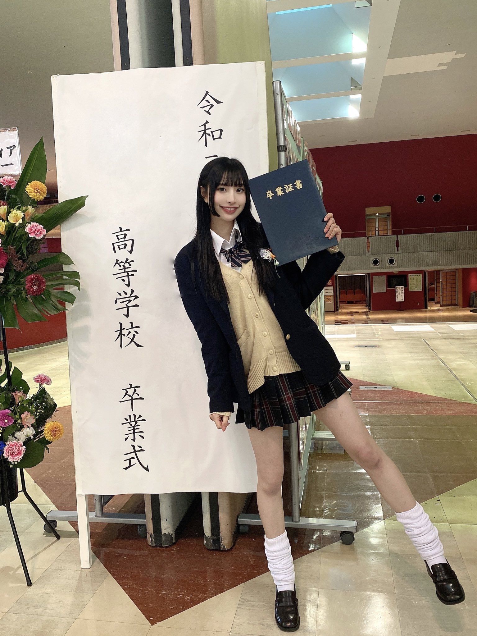 【2026年最前線】股下83Cmの美脚モデルから世界的アイコンへ――藤川らるむが切り拓く「次世代の表現者」としての躍動