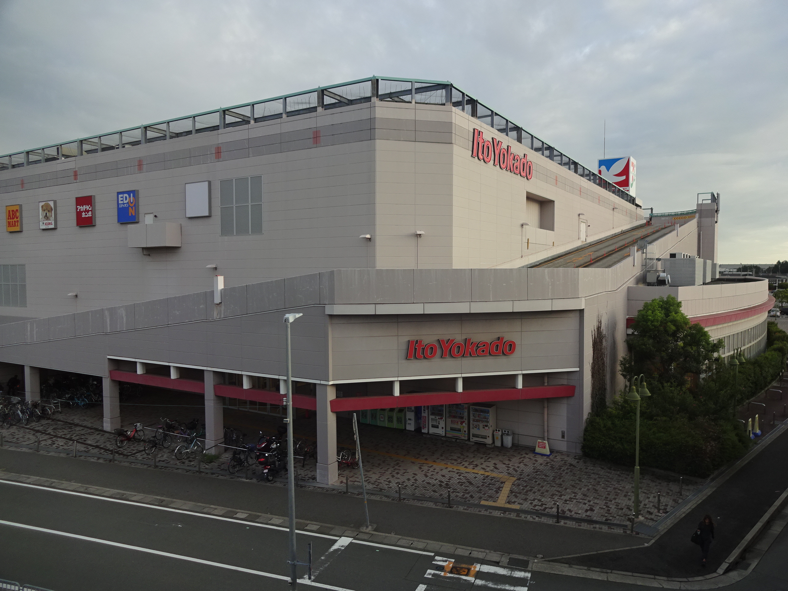 イトーヨーカドー明石店閉店の噂の真相｜テナント動向と跡地計画を追う