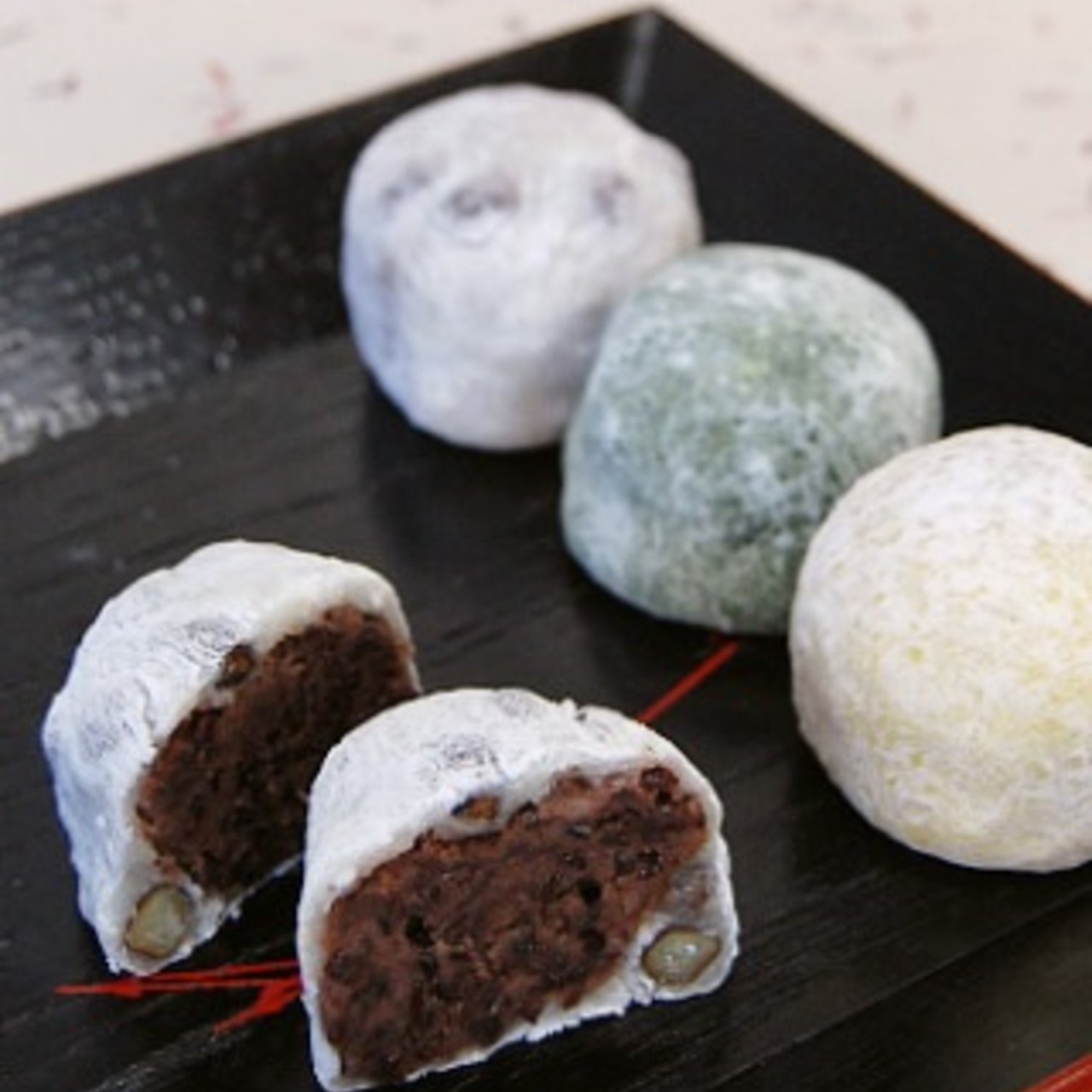 東京・高輪の最高峰「松島屋」豆大福を求めて行列が絶えない理由——百年続く伝統の味と品川再開発の熱気が交差する2026年の現在地