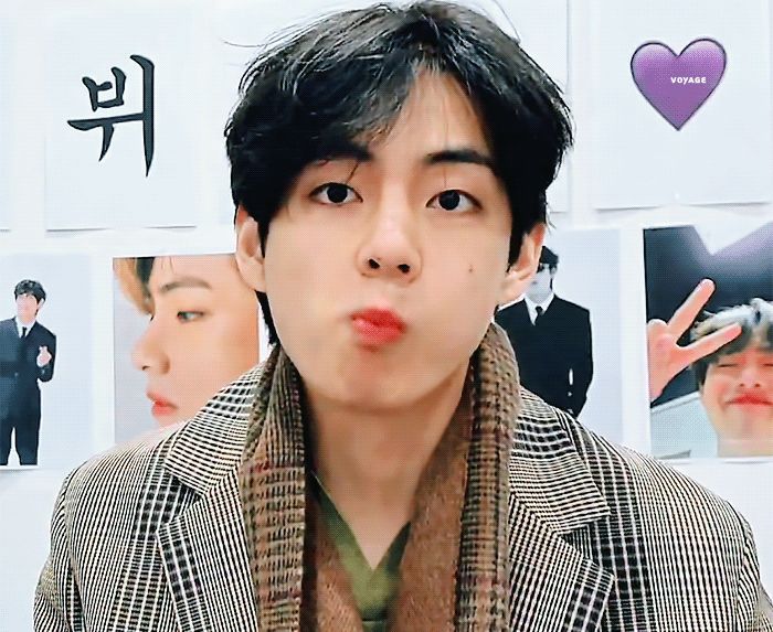 Taehyung v Bts We Heart It