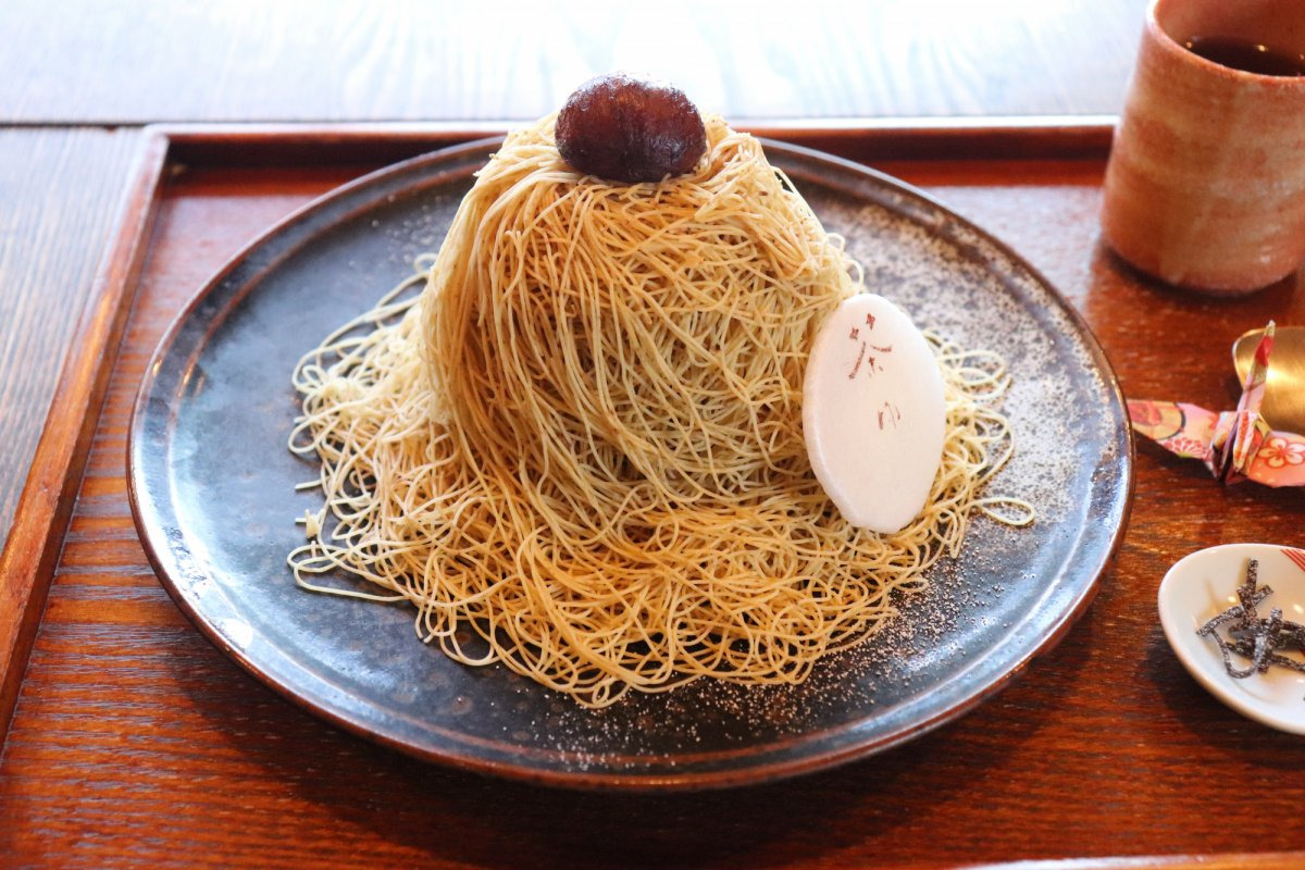 ひがし茶屋街スイーツ完全攻略！人気金箔ソフトの真相と極上名店2026