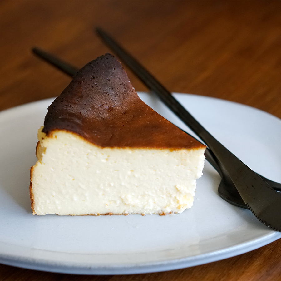 生クリームなしで濃厚！絶品ヨーグルトチーズケーキの黄金比と極意
