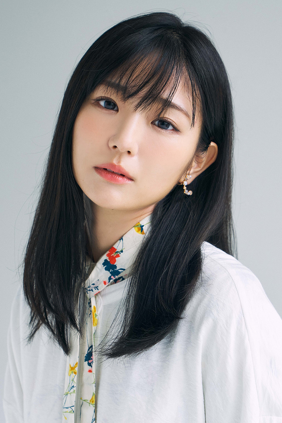 話題の女優・長谷川かすみを追跡！舞台から映像への覚醒と未公開裏話