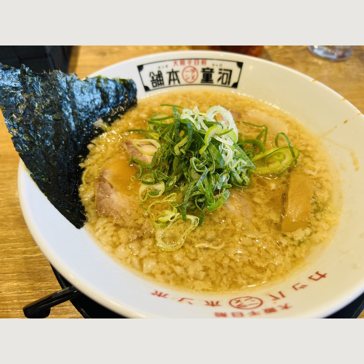 河童ラーメン本舗松原店の魅力を徹底解剖！替え玉や深夜営業の真相