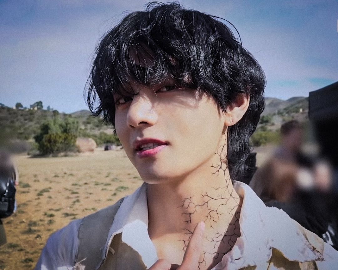 Taehyung Neck Tattoo on Mv
