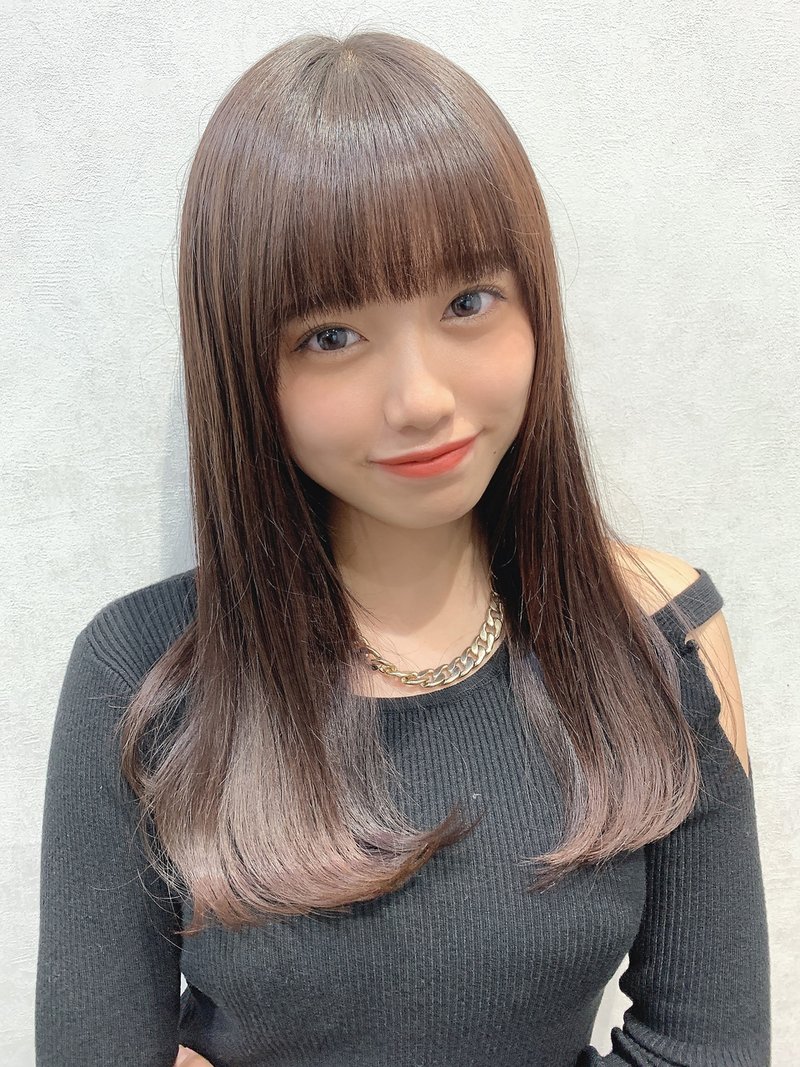 2026年最新ヘアカタログ：直線美が生む洗練の極意。「ぱっつん前髪」が似合う人の共通点と劇的アップデート術