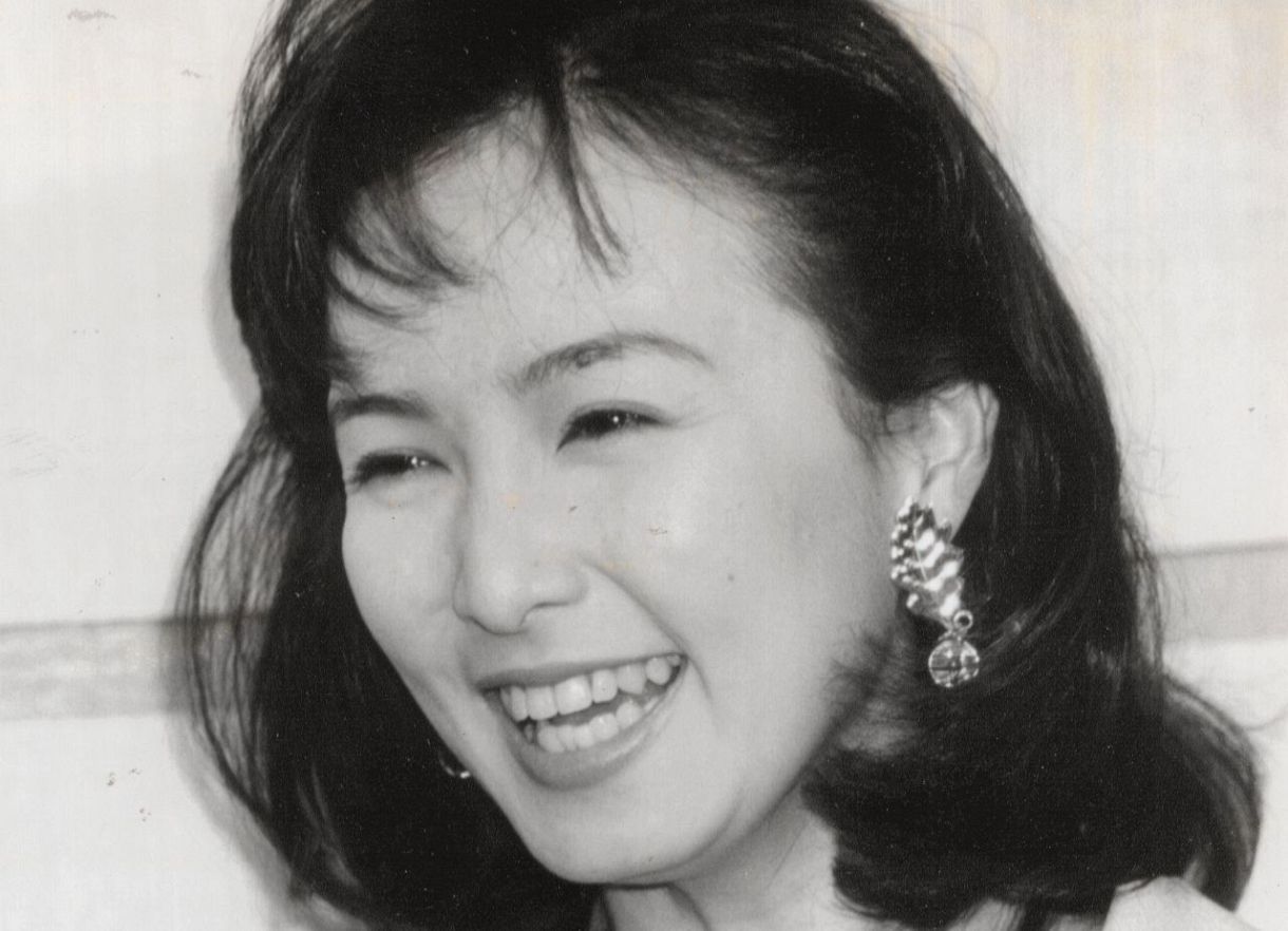 鈴木砂羽の若い頃が超美人！衝撃のデビュー作から現在の姿まで徹底解剖