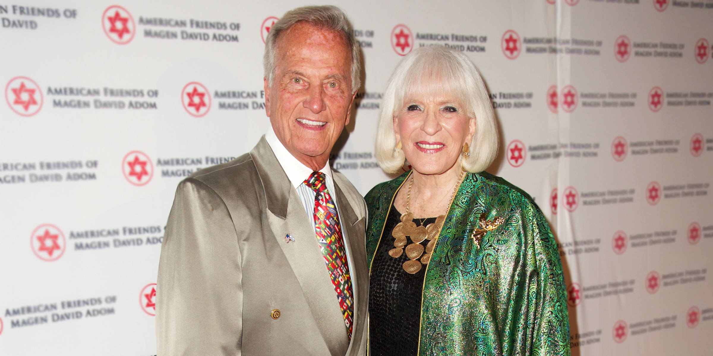 The Poling Duo: Jeanie and Chuck’s 42-Year Musical Marriage and Their Two Children