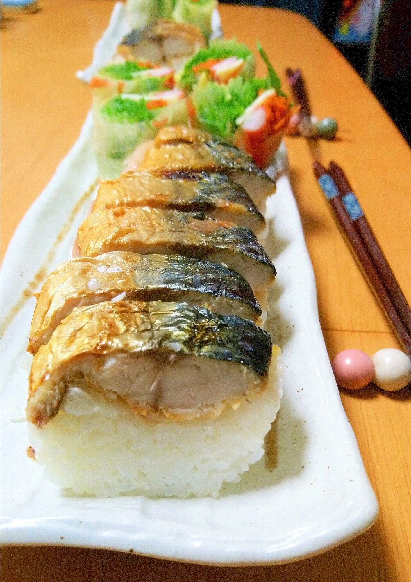 フライパンで名店の味！焼き鯖寿司の人気レシピと崩れない巻き方極意