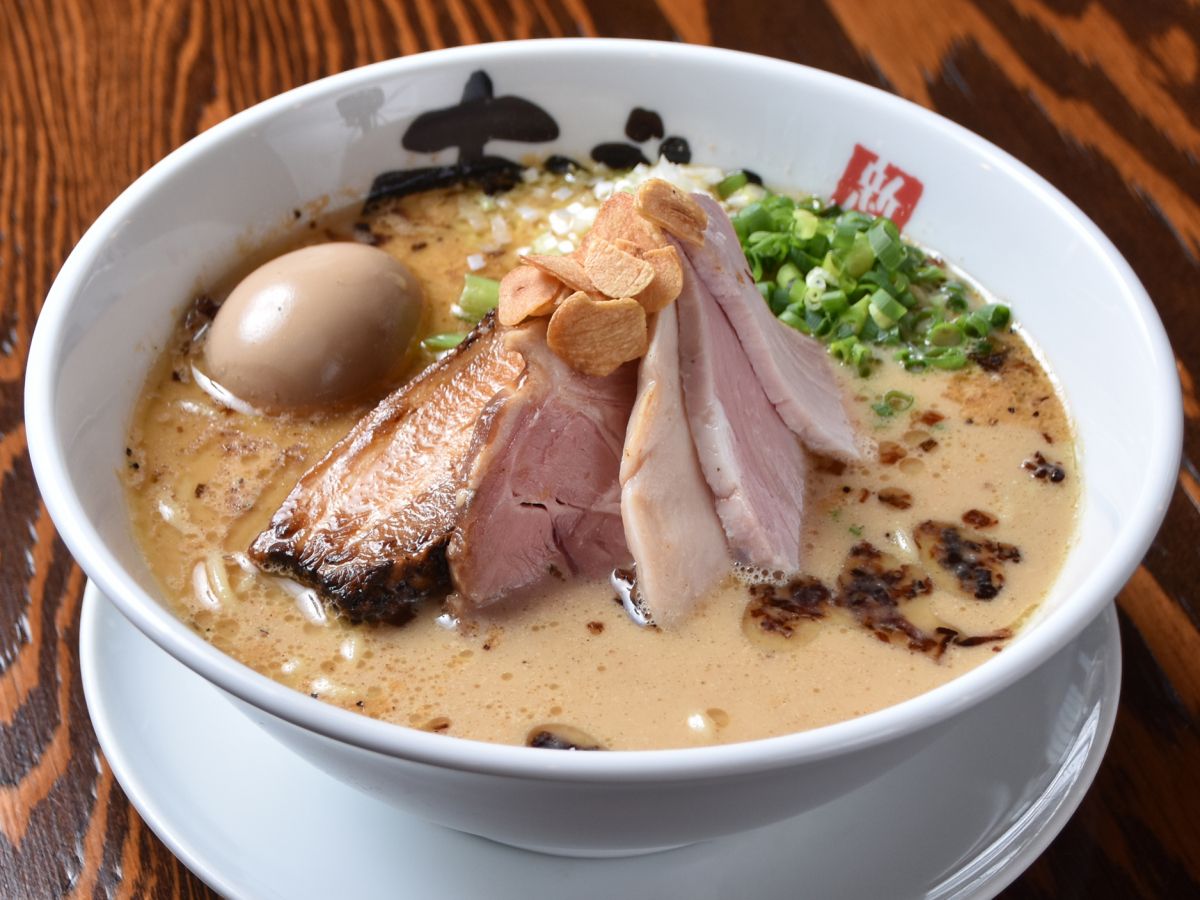 上越あごすけラーメンはなぜ並ぶ？待ち時間の真相と必食メニュー徹底解説