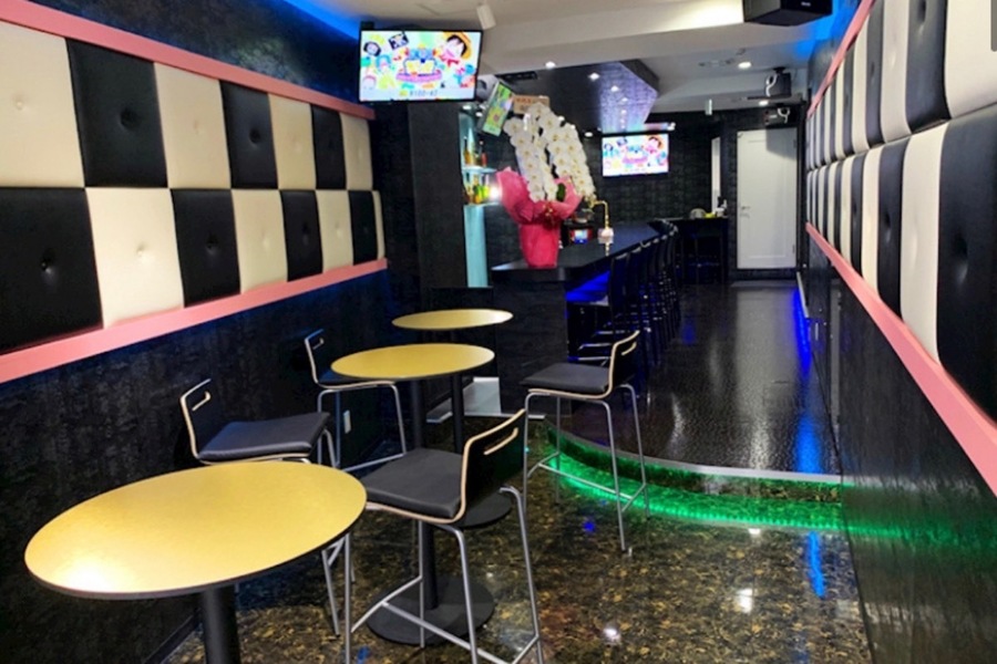 川崎ガールズバー完全攻略2026！仲見世通りの優良店と料金相場