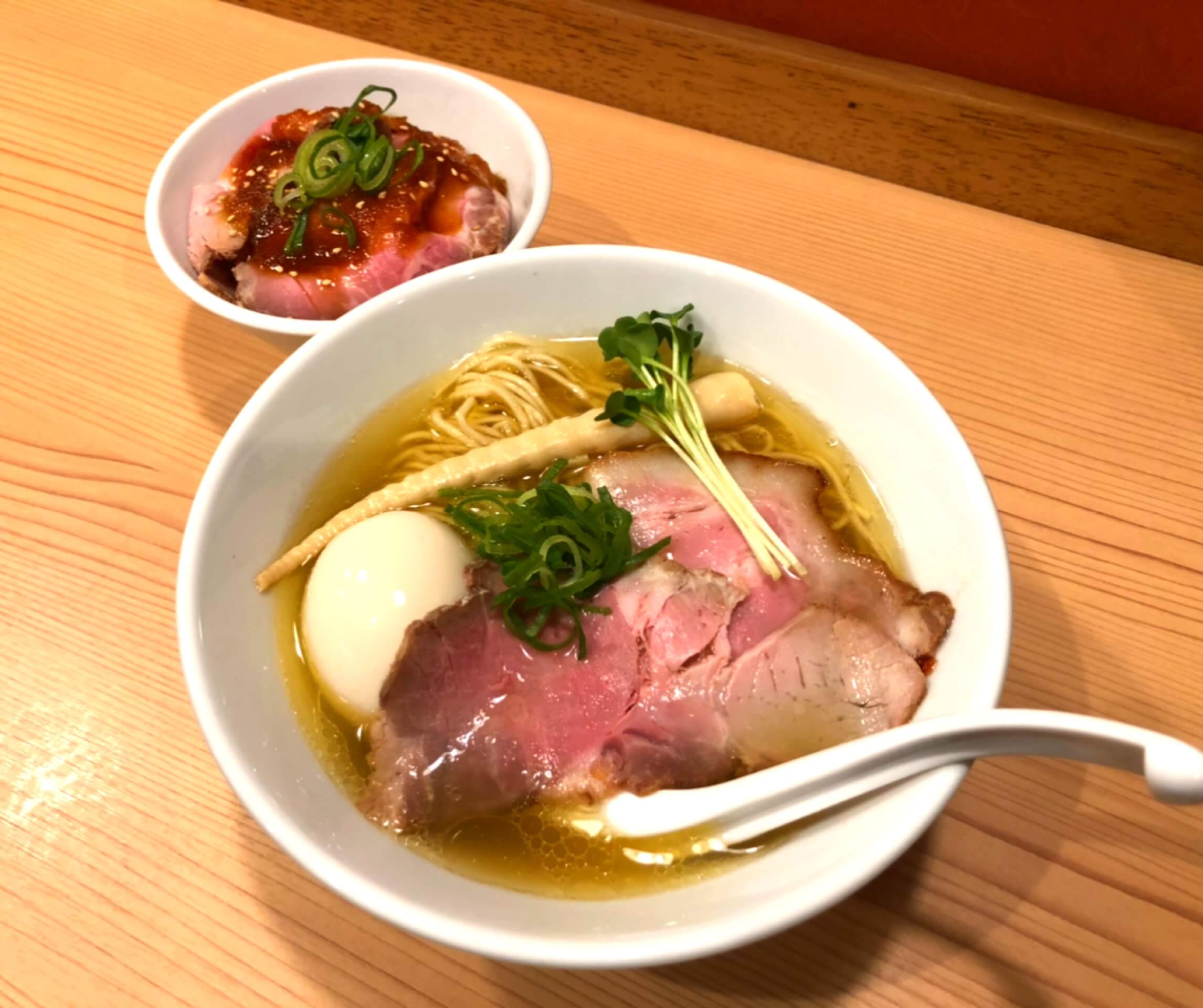 地鶏ラーメンとりじの魅力解剖！絶品スープの秘密と行列回避の完全攻略