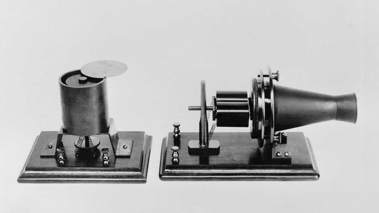 Why Did Alexander Graham Bell Invented the Telephone