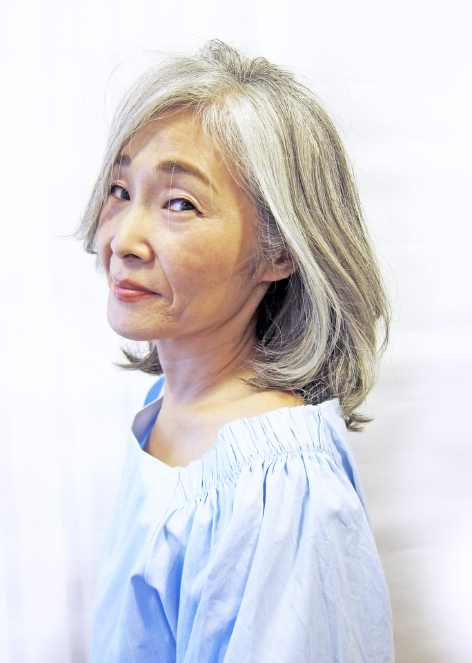 白髪パーマはおばさん見え？女性が若見えする理由と2026最新ヘア