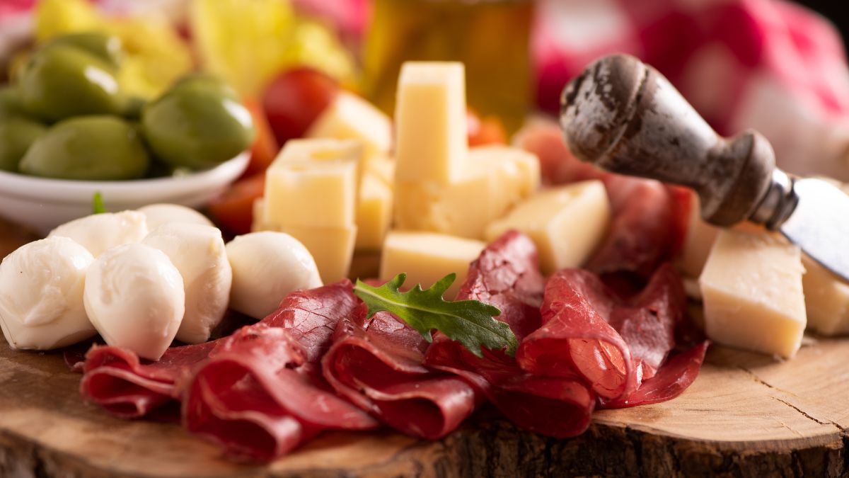 What Goes Well with Gruyere Cheese