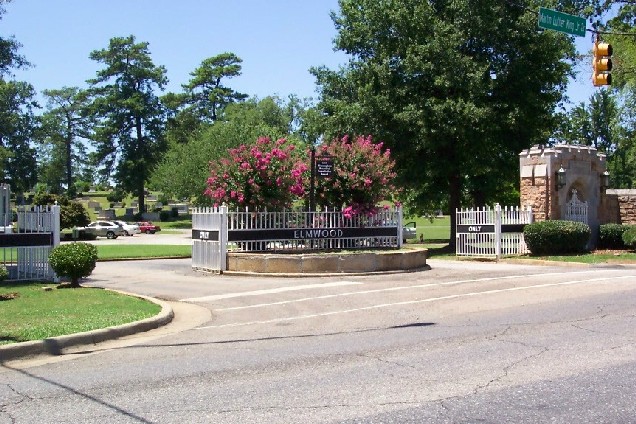 Elmwood Cemetery in Birmingham Alabama