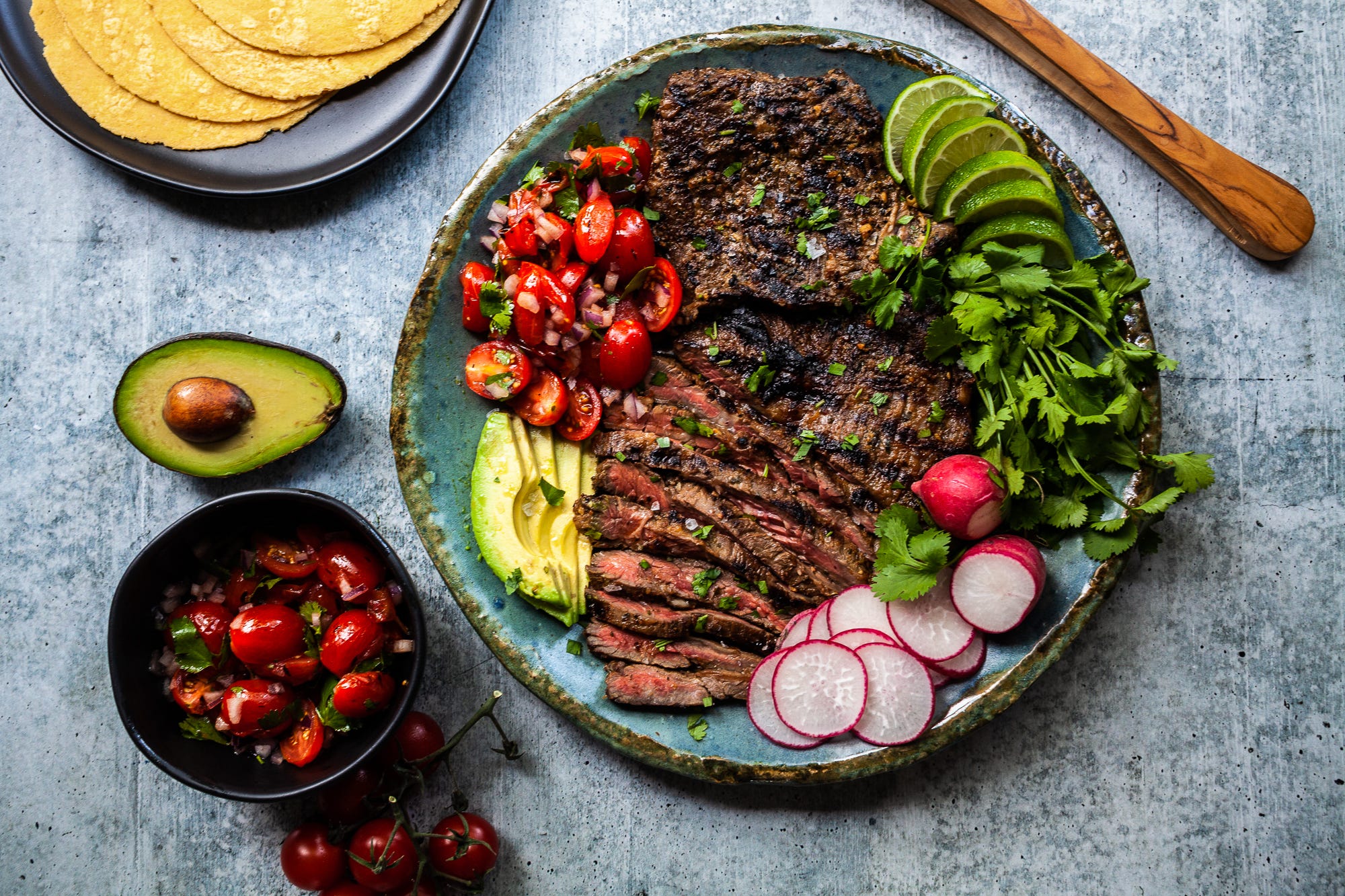 How to Eat Carne Asada