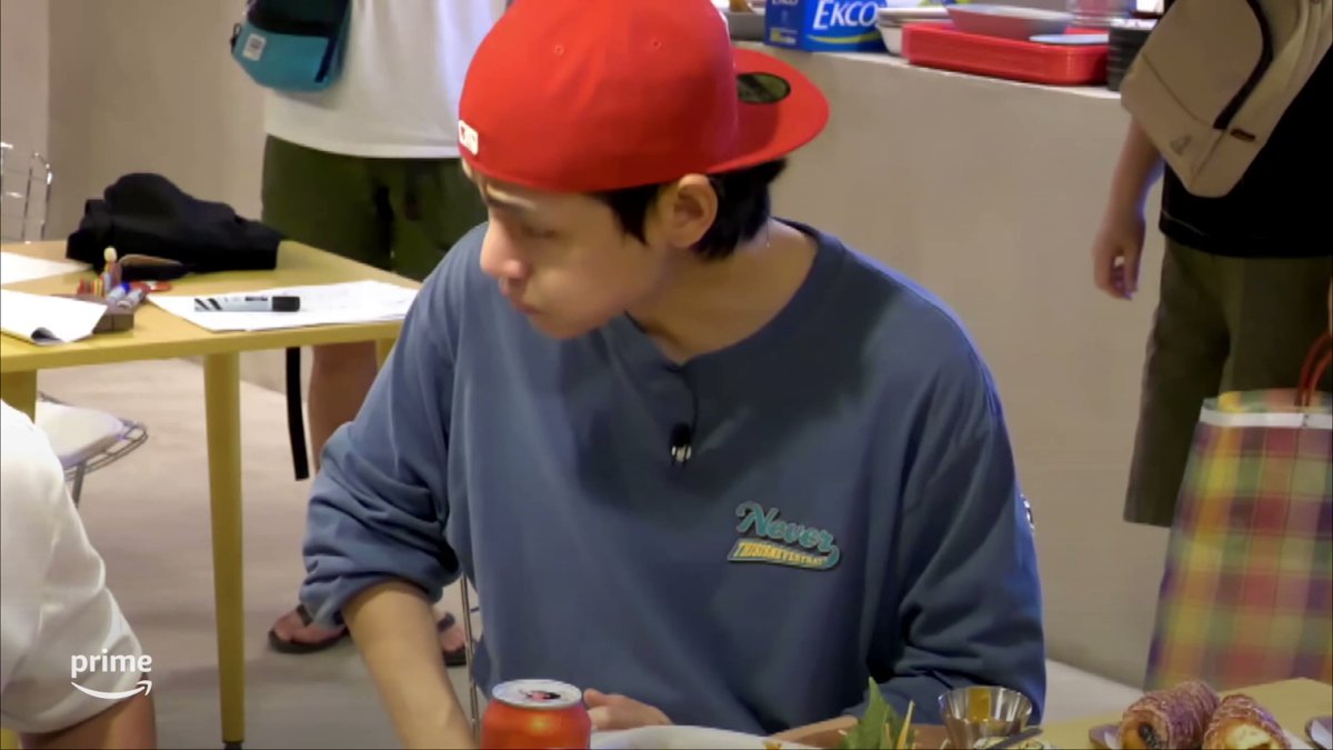 Taehyung Getting Caught Eating Food at an Interview