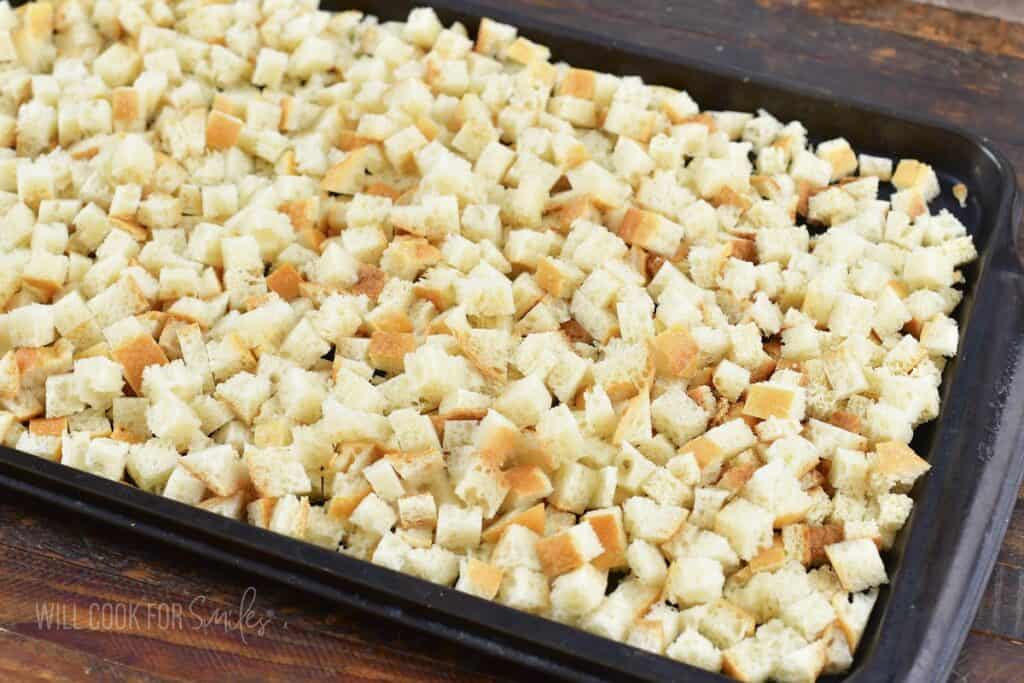 How to Get Bread Stale for Stuffing