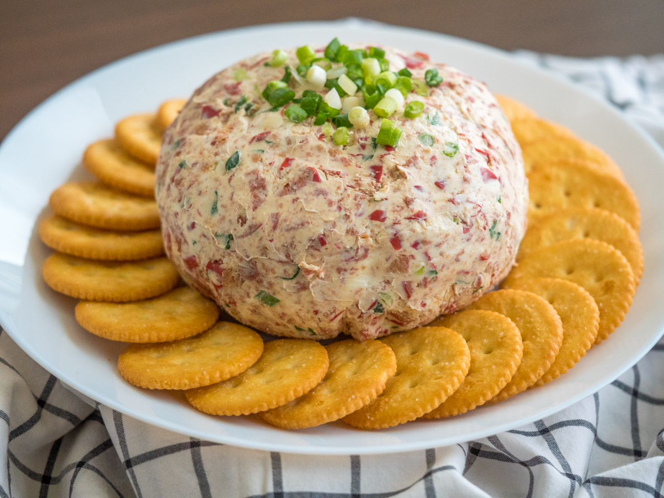 Cheese Ball Chipped Beef