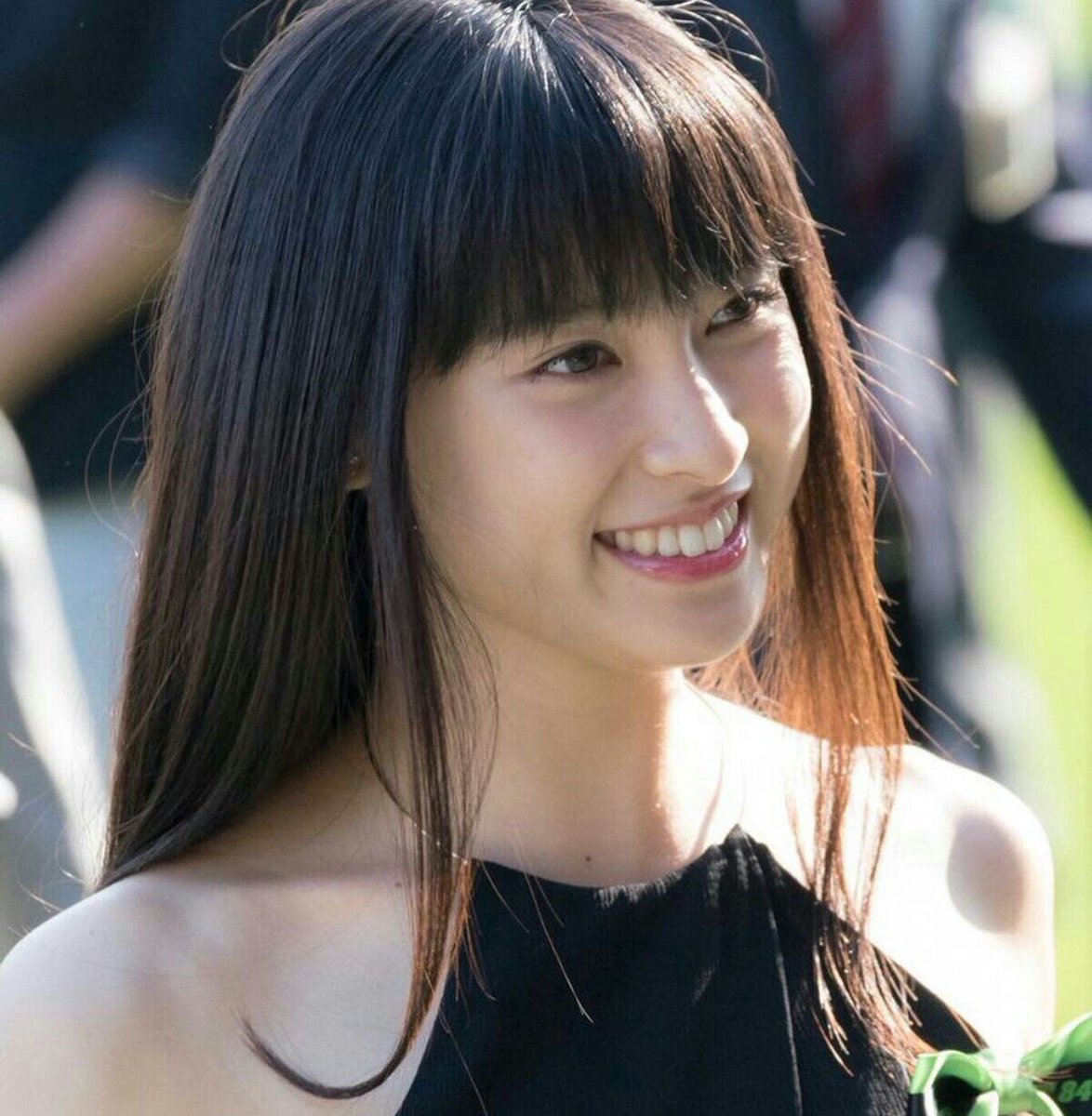 土屋太鳳の前髪ありなし論争！印象激変の真相と似合うオーダー術