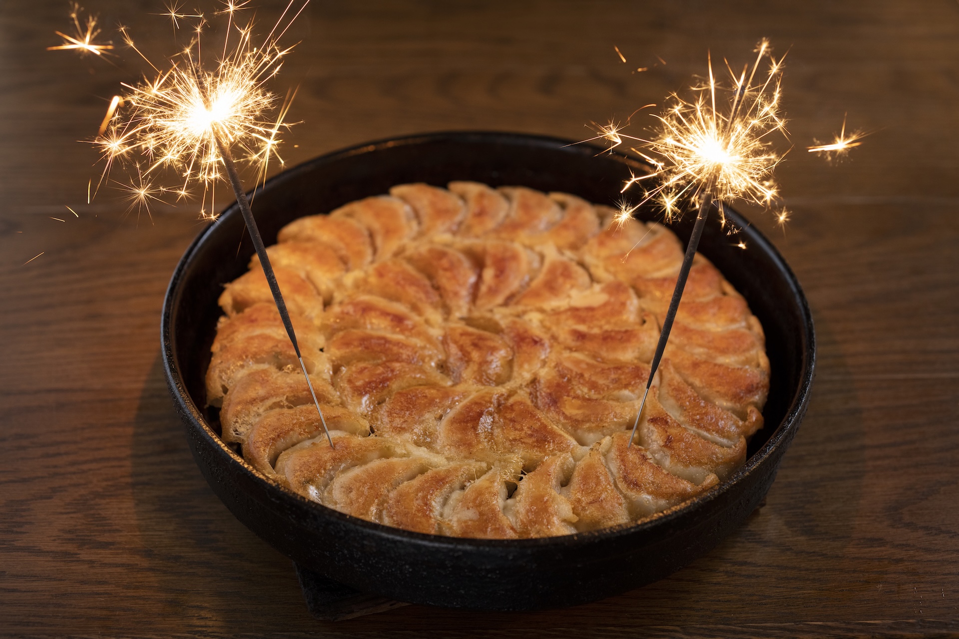 餃子誕生日の由来と最新トレンド！話題の餃子ケーキまで徹底解説