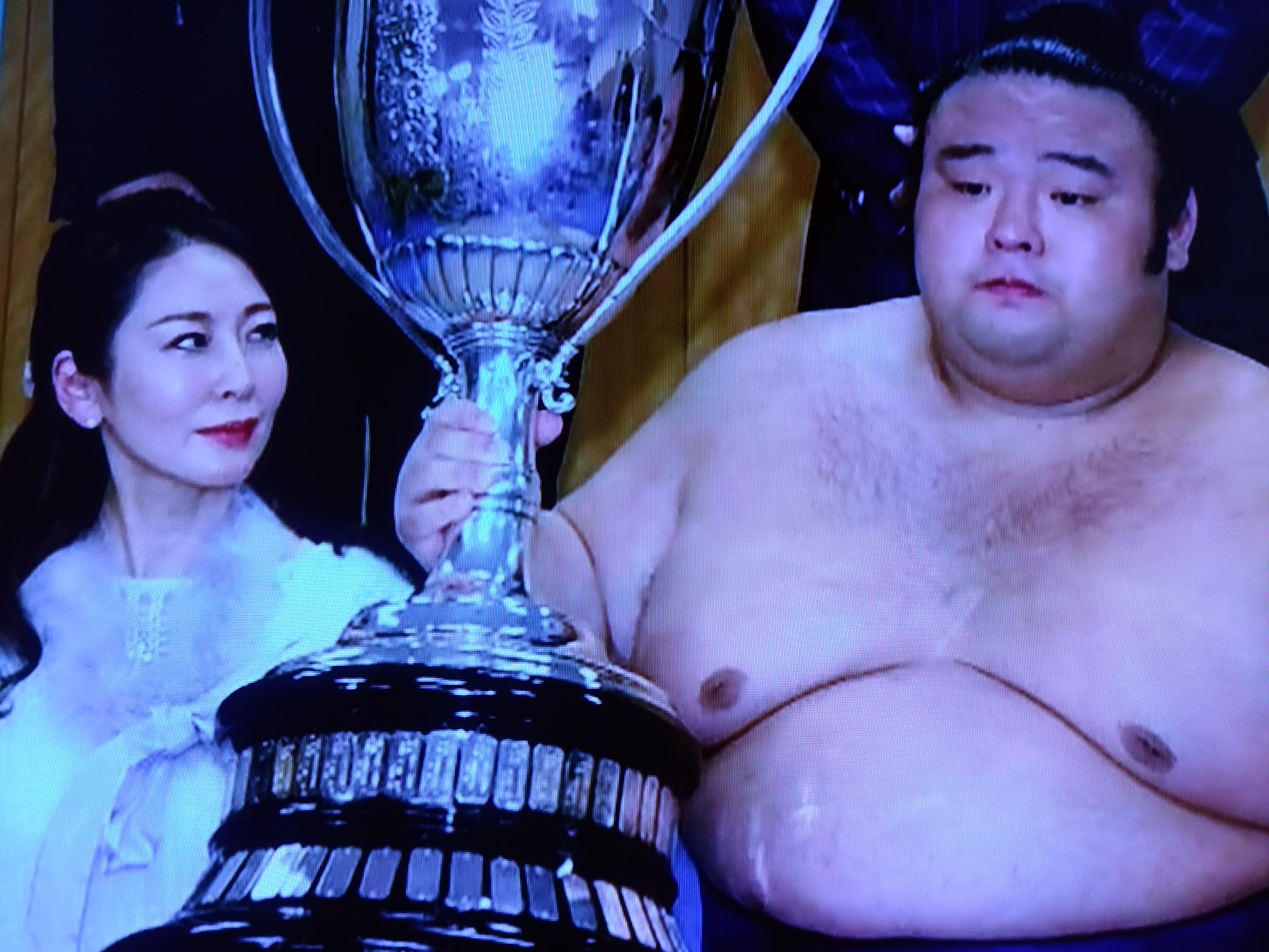 貴景勝の母・純子さんが美人すぎると話題！年齢や元モデルの噂と現在