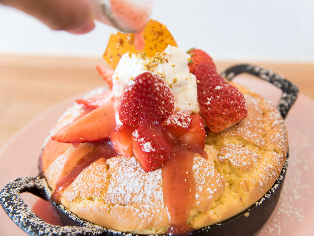 滋賀の絶品パンケーキ徹底比較！ふわふわ名店と琵琶湖ビューの真実